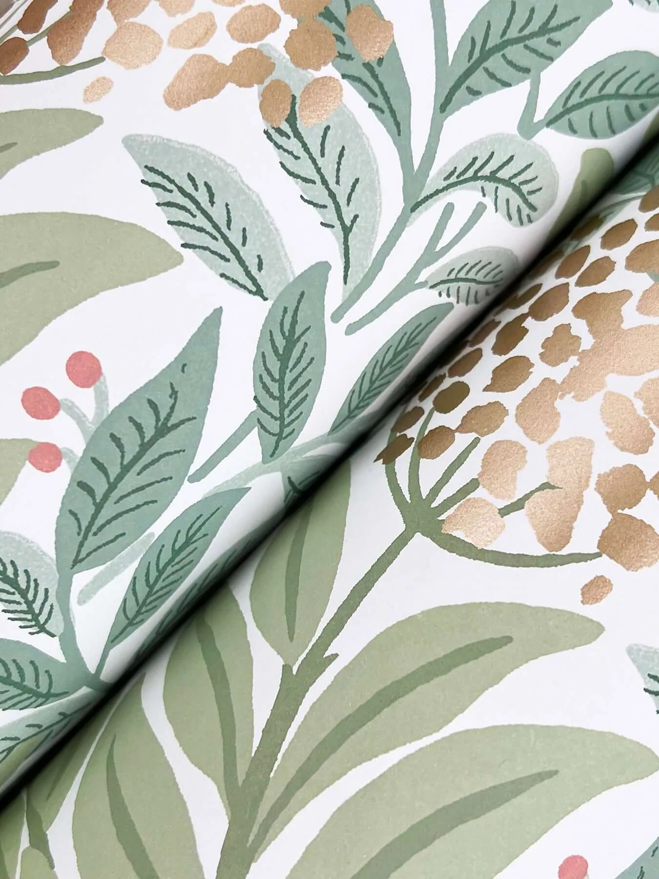 Rifle Paper Co. Highgrove - White Wallpaper | Buy Online Rifle Paper Co. Highgrove wallpaper, color White, SKU RF7501