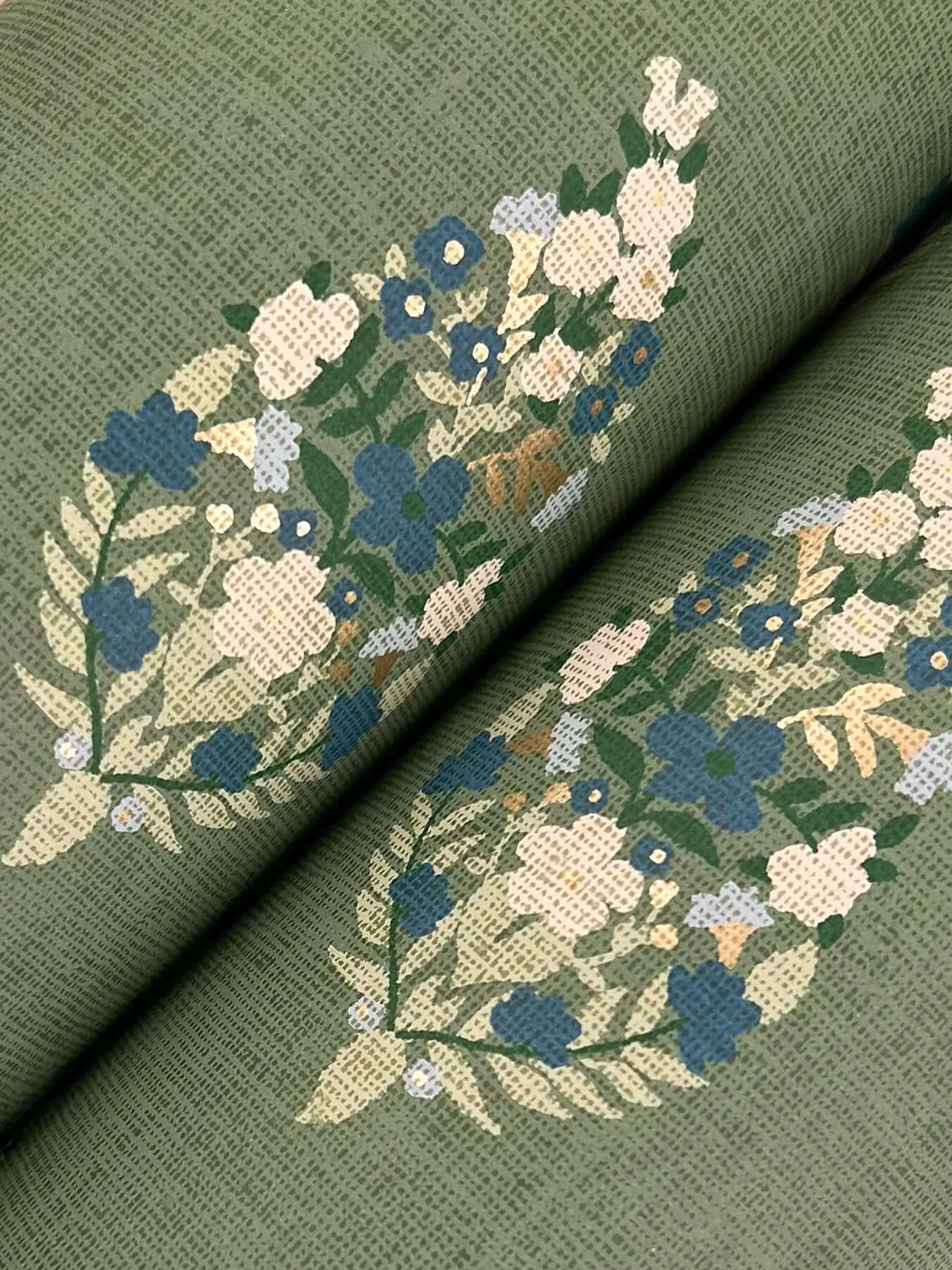 Rifle Paper Co. Paisley - Green Wallpaper | Buy Online Rifle Paper Co. Paisley wallpaper, color Green, SKU RF7471