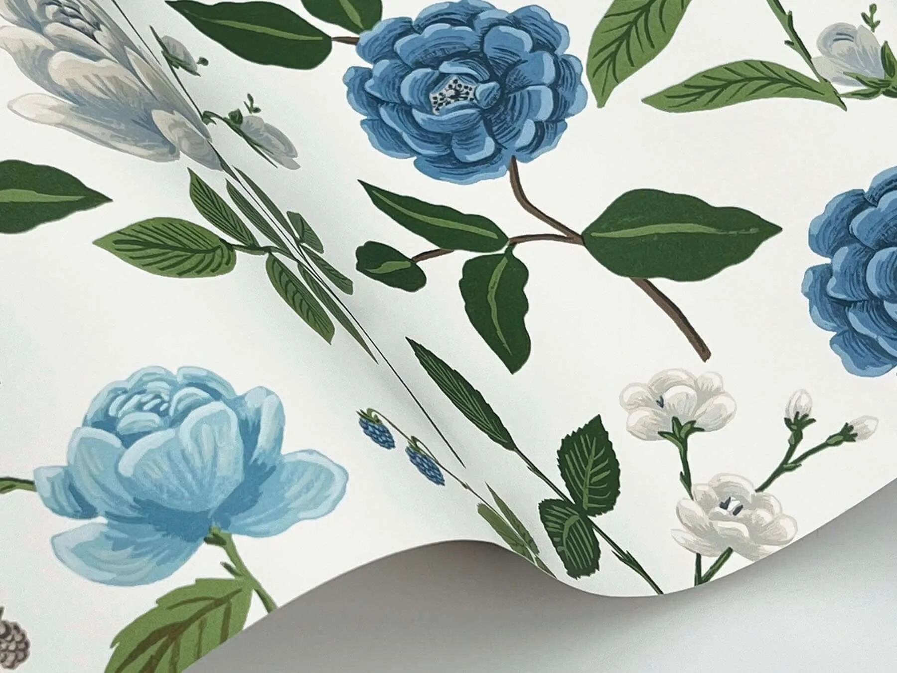 Rifle Paper Co. Roses wallpaper, color Blue, SKU RF7543