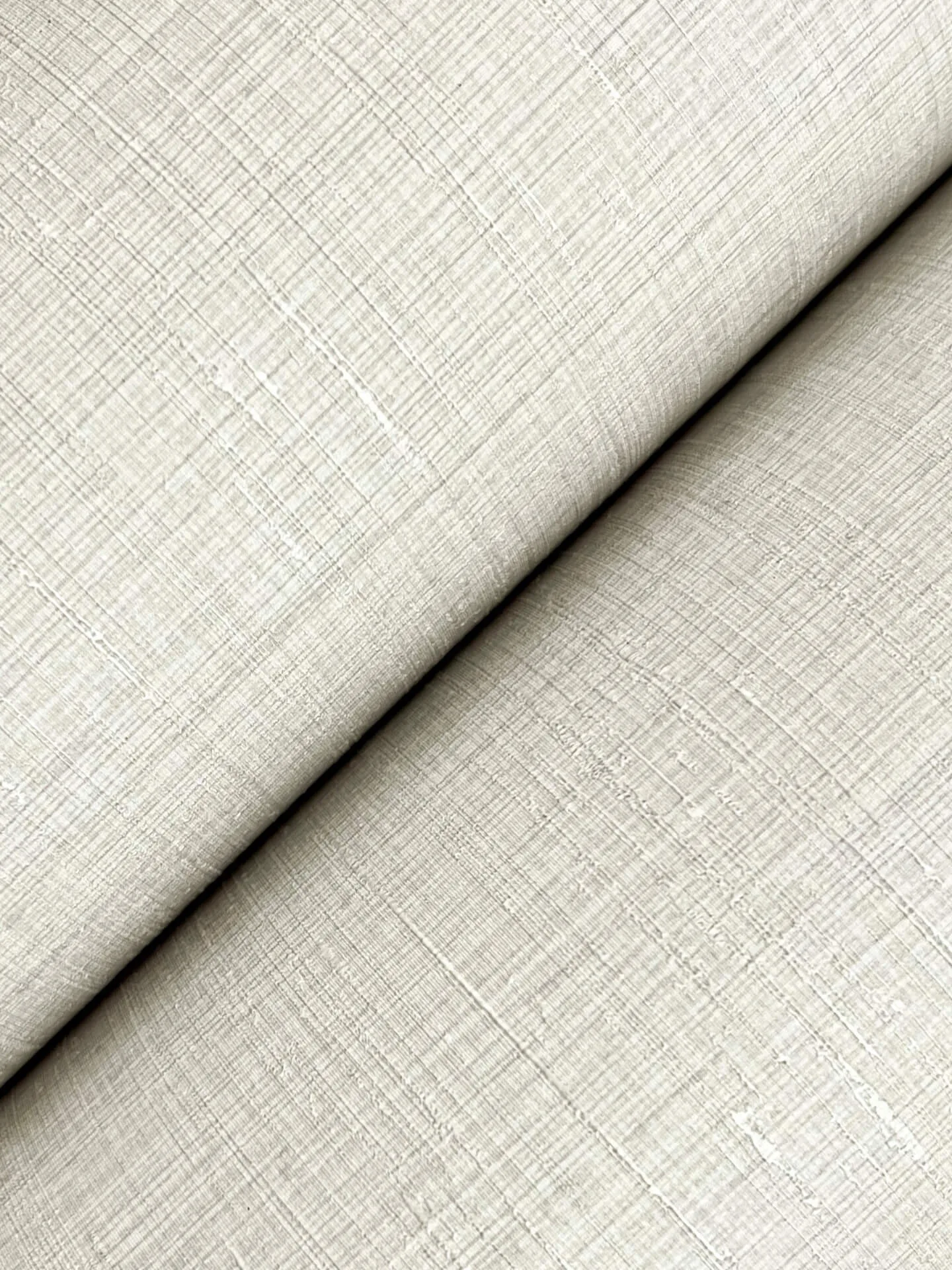 Ronald Redding Amari - Platinum Wallpaper | Buy Online Ronald Redding Amari wallpaper, color Platinum, SKU GT4591N