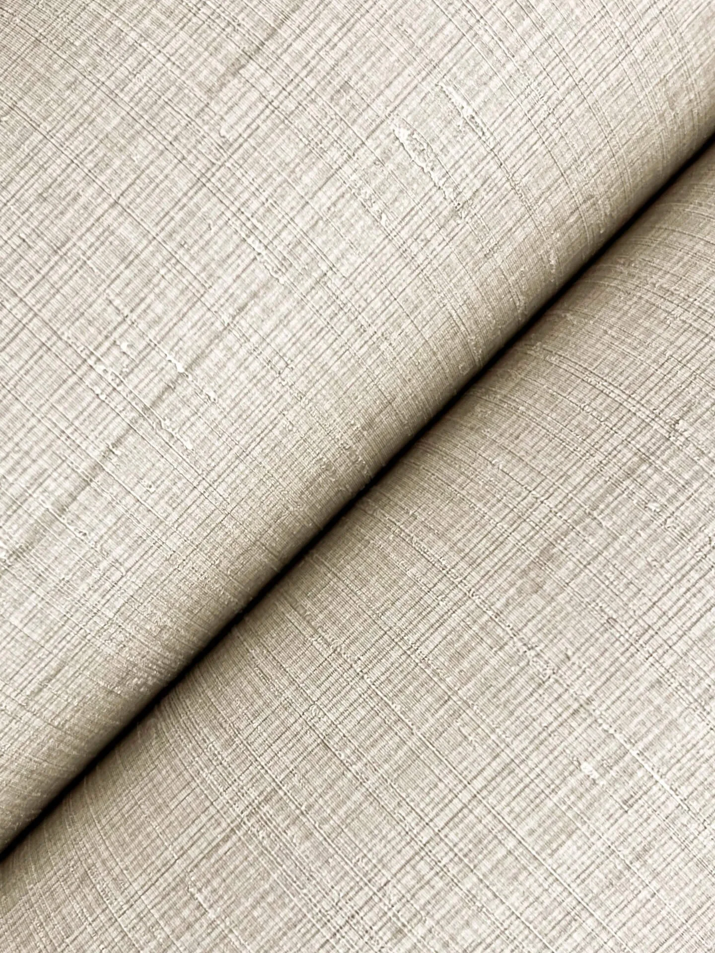 Ronald Redding Amari - Travertine Wallpaper | Buy Online Ronald Redding Amari wallpaper, color Travertine, SKU GT4593N
