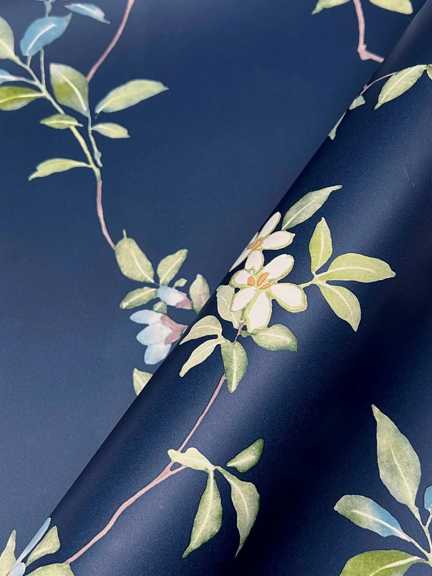 Ronald Redding April Blossom wallpaper, color Navy, SKU ZA8071