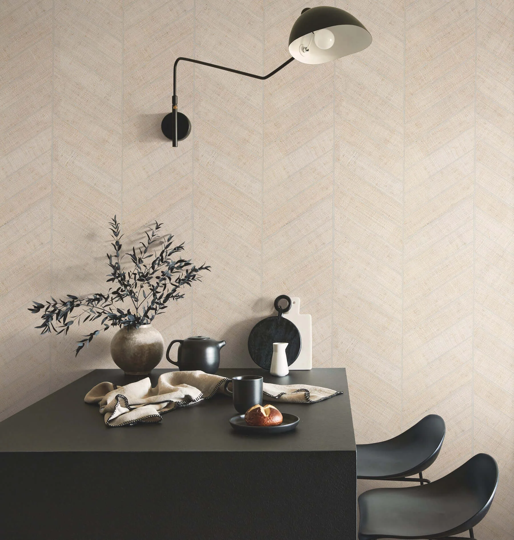 Ronald Redding Atelier Herringbone wallpaper, color White, SKU HO2108GV