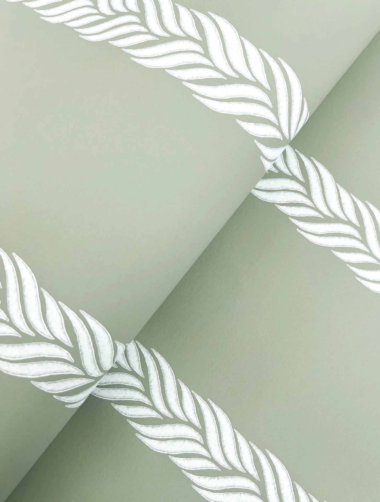 Ronald Redding Braided Stripe - Green Wallpaper | Buy Online Ronald Redding Braided Stripe wallpaper, color Green, SKU GT4541