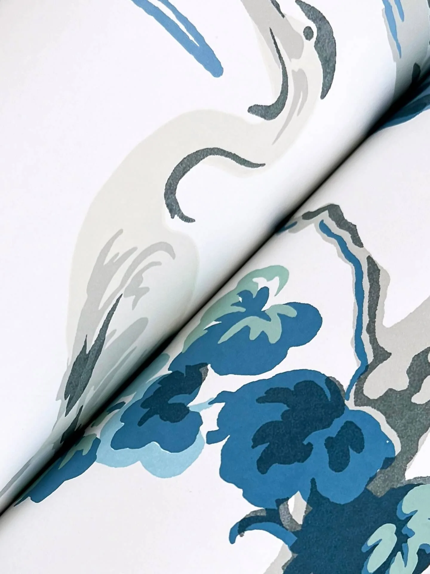 Ronald Redding Bridgewater - White Wallpaper | Buy Online Ronald Redding Bridgewater wallpaper, color White, SKU GT4533