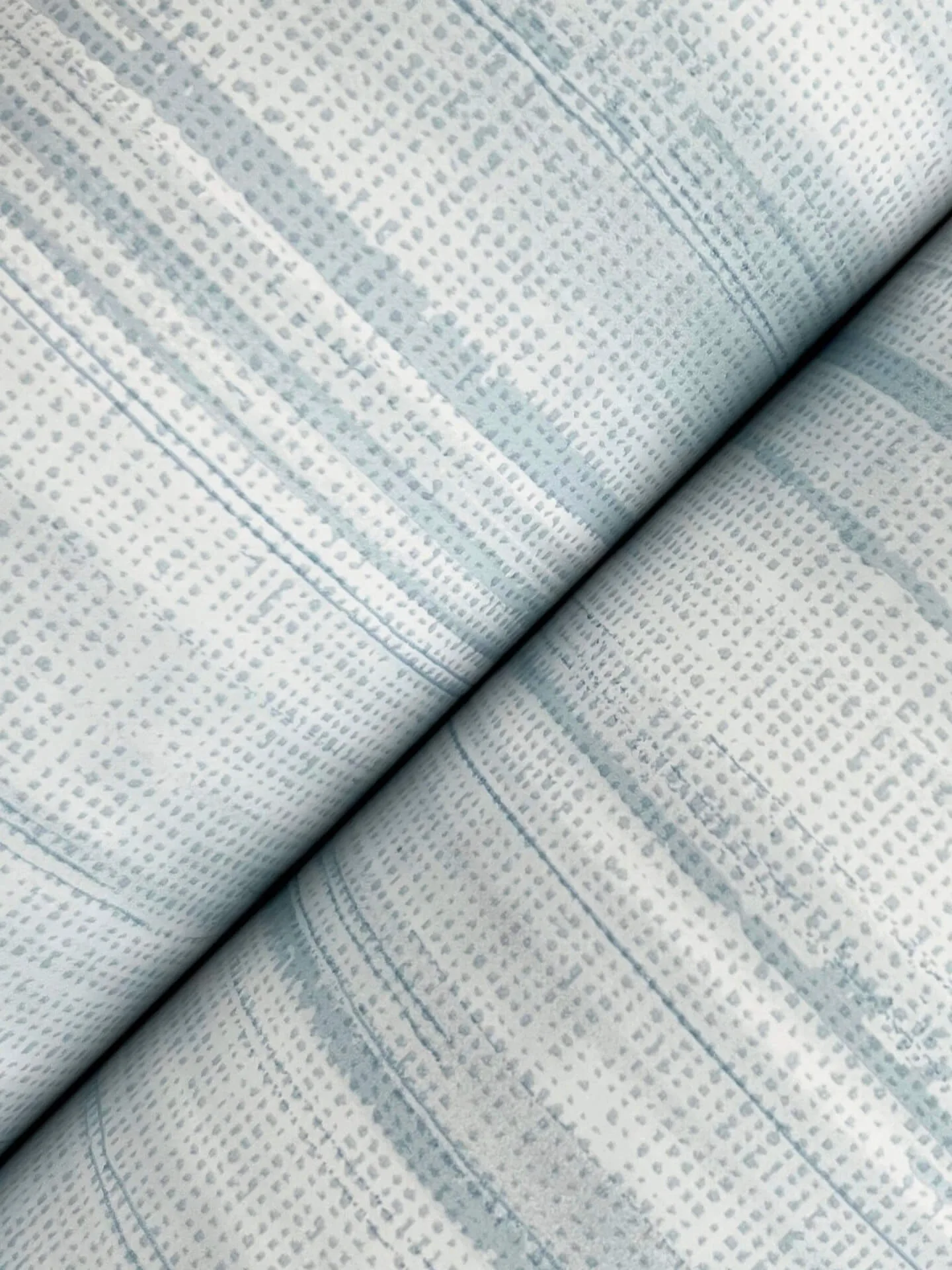 Ronald Redding Brushed Linen wallpaper, color Light Blue, SKU GT4564