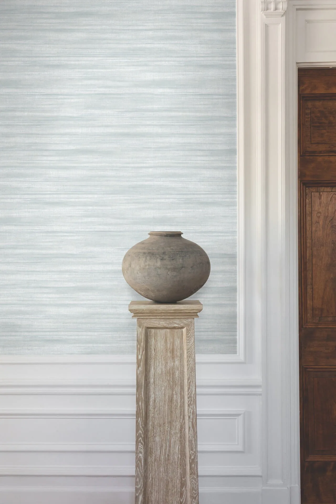 Ronald Redding Brushed Linen - Light Blue Wallpaper | Buy Online Ronald Redding Brushed Linen wallpaper, color Light Blue, SKU GT4564