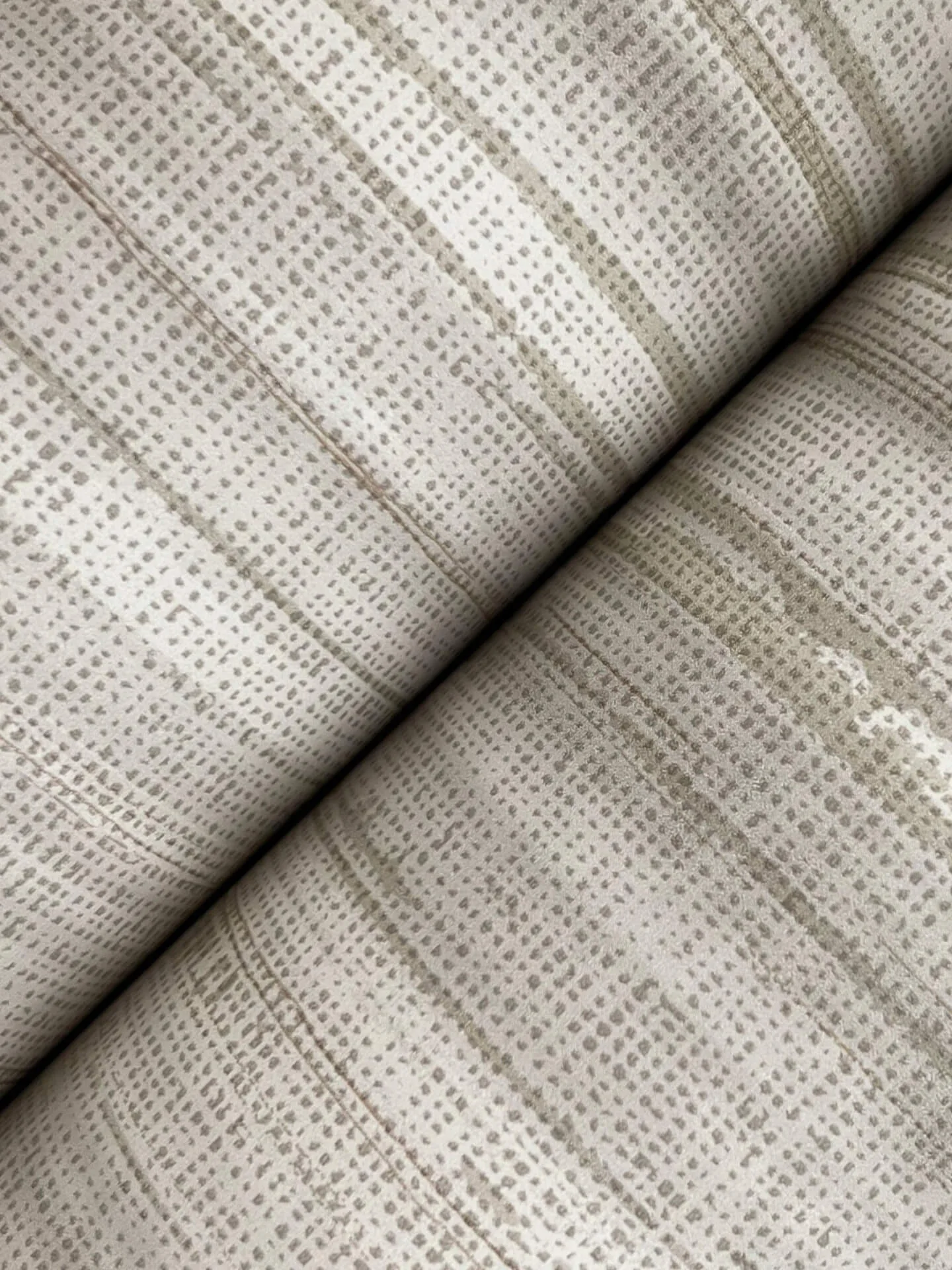 Ronald Redding Brushed Linen wallpaper, color Taupe, SKU GT4566