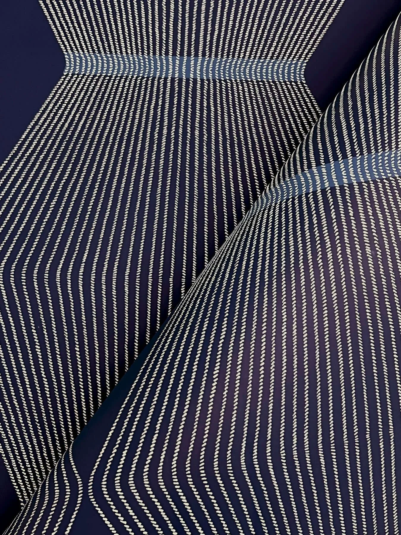 Ronald Redding Diamond Legacy - Navy Wallpaper | Buy Online Ronald Redding Diamond Legacy wallpaper, color Navy, SKU MX9635