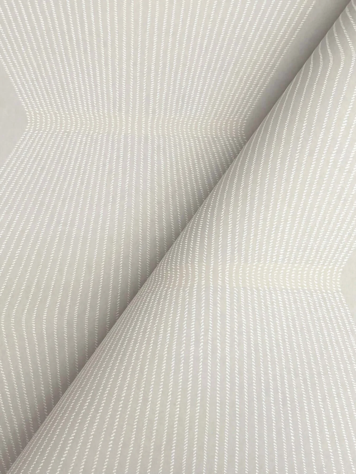 Ronald Redding Diamond Legacy wallpaper, color Soft Grey, SKU MX9633