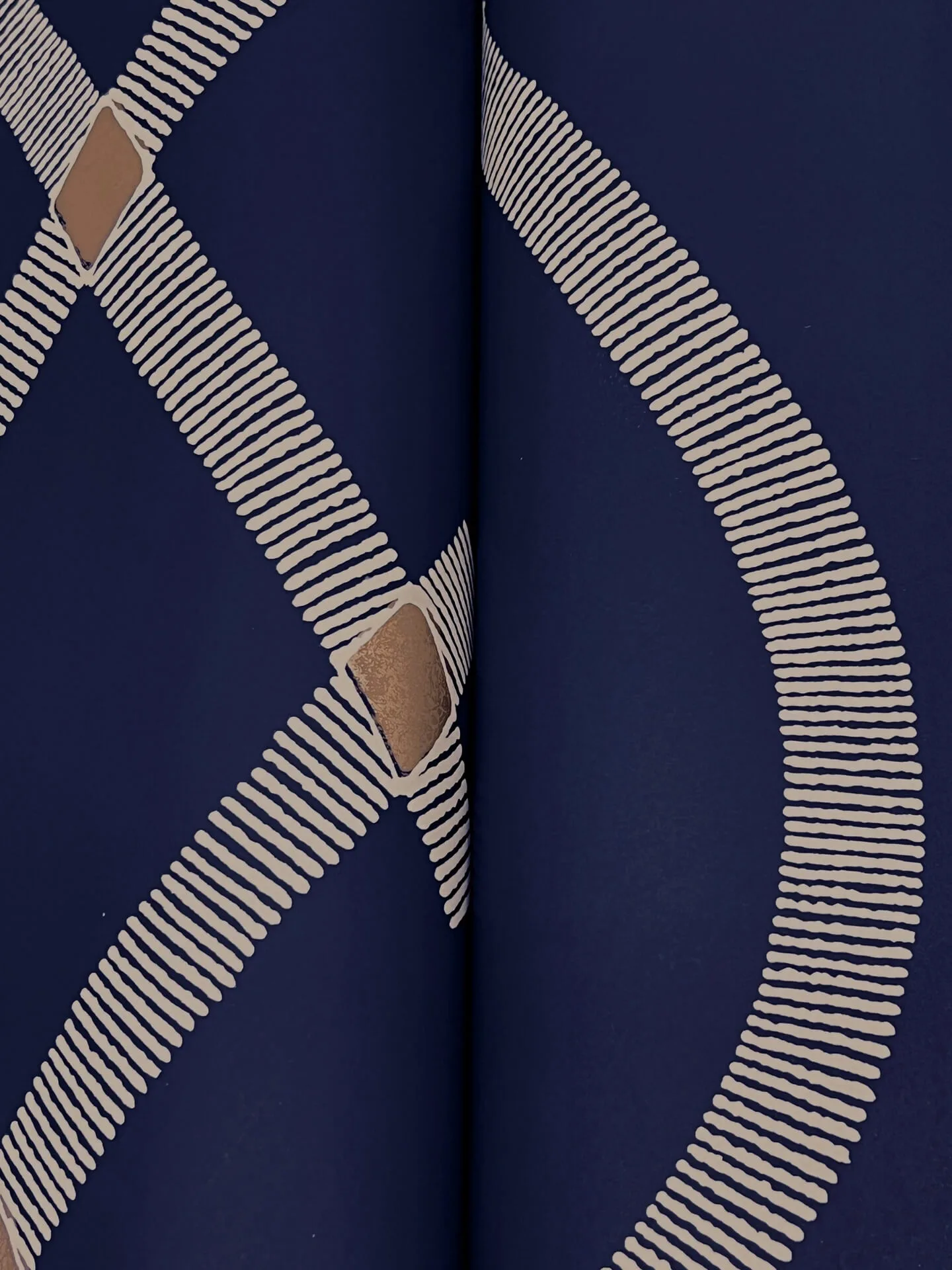 Ronald Redding Ellena - Navy Wallpaper | Buy Online Ronald Redding Ellena wallpaper, color Navy, SKU ZA8032