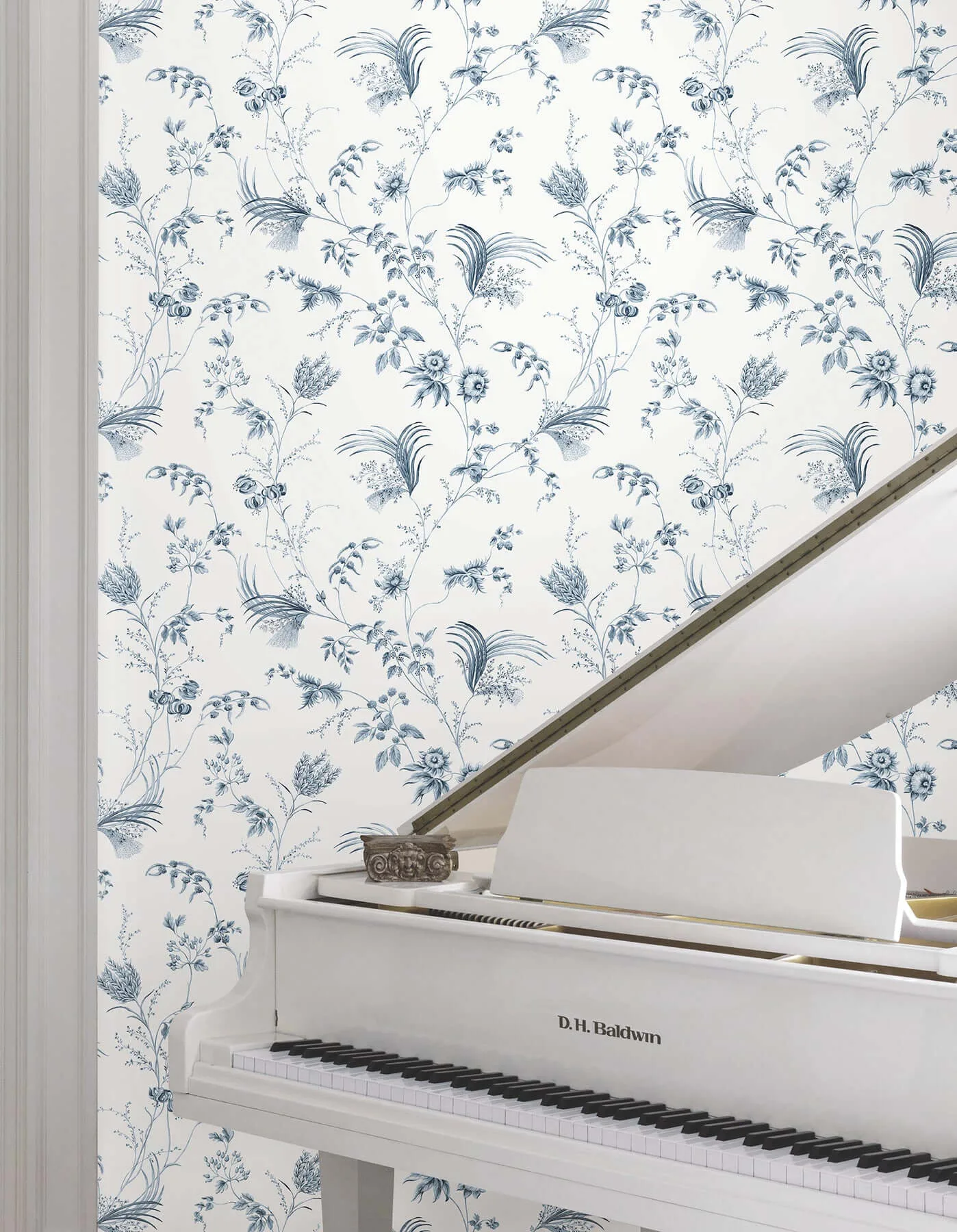 Ronald Redding Floral Lace wallpaper, color Navy, SKU MX9683