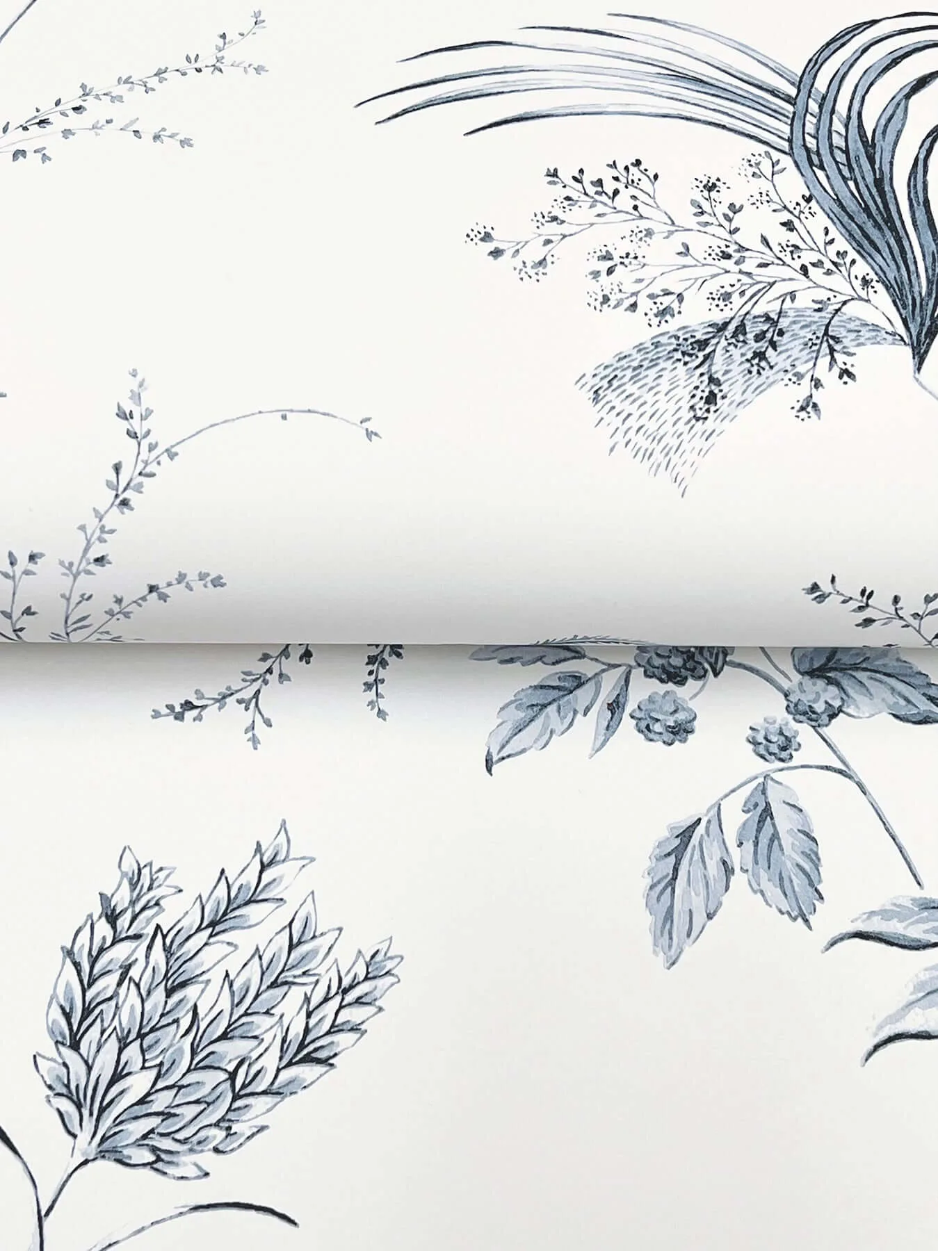 Ronald Redding Floral Lace wallpaper, color Navy, SKU MX9683