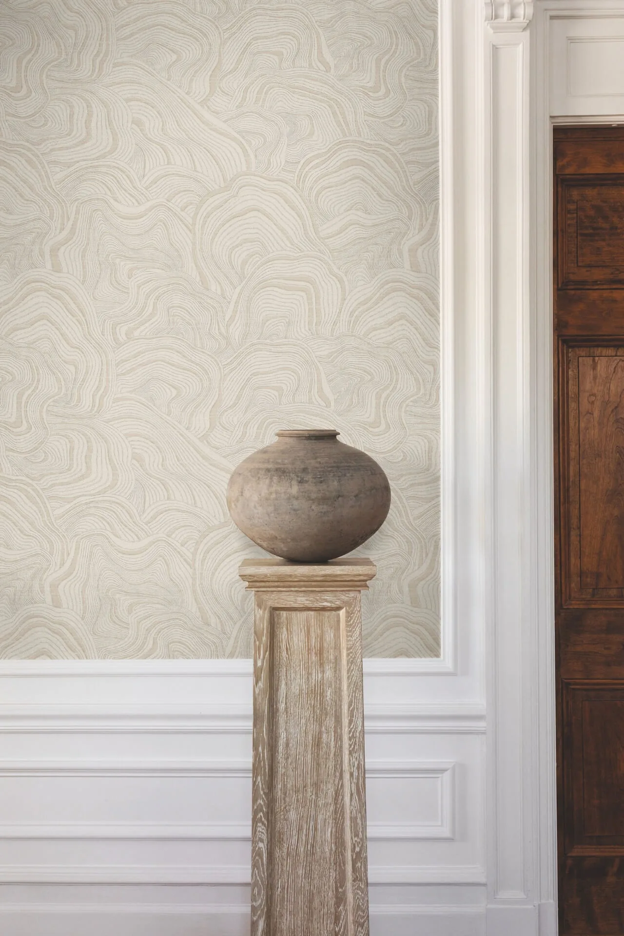 Ronald Redding Geodes - Taupe Wallpaper | Buy Online Ronald Redding Geodes wallpaper, color Taupe, SKU KT2164