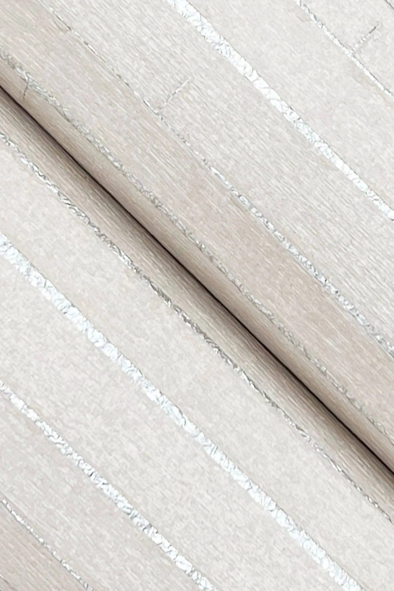 Ronald Redding Handcrafted Shimmering Paper wallpaper, color White, SKU GV0251