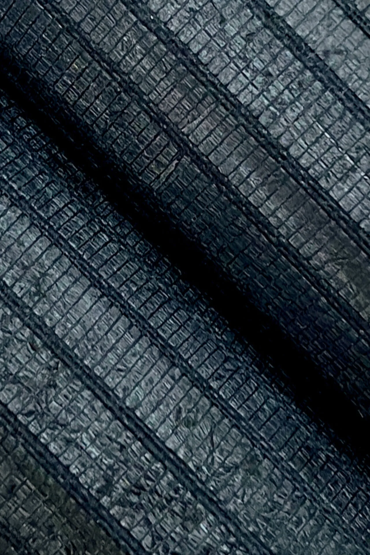 Ronald Redding Hyacinth Leaf wallpaper, color Navy, SKU GV0237