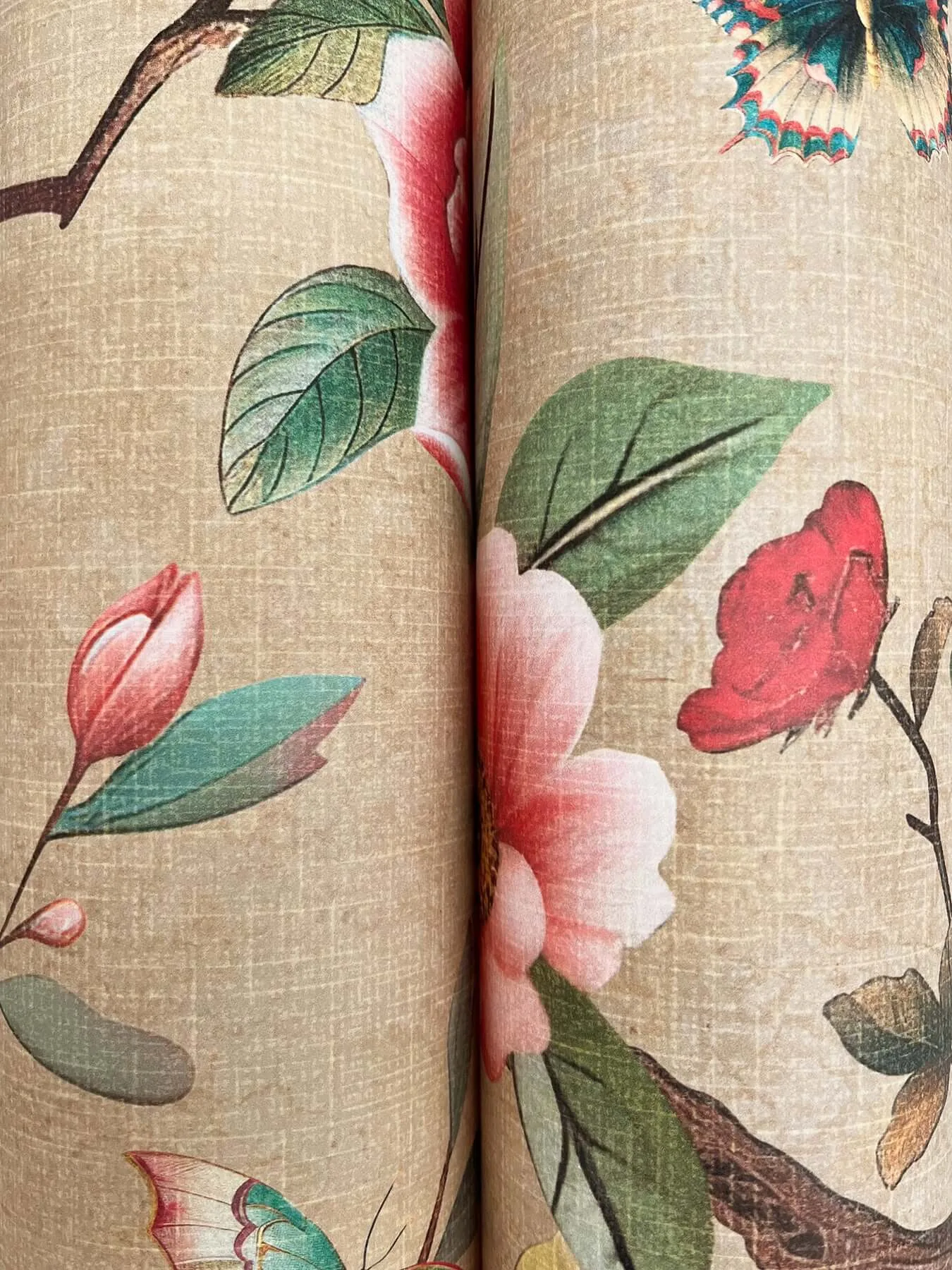 Ronald Redding Kimora's Garden - Linen Wallpaper | Buy Online Ronald Redding Kimora's Garden wallpaper, color Linen, SKU ZA8037