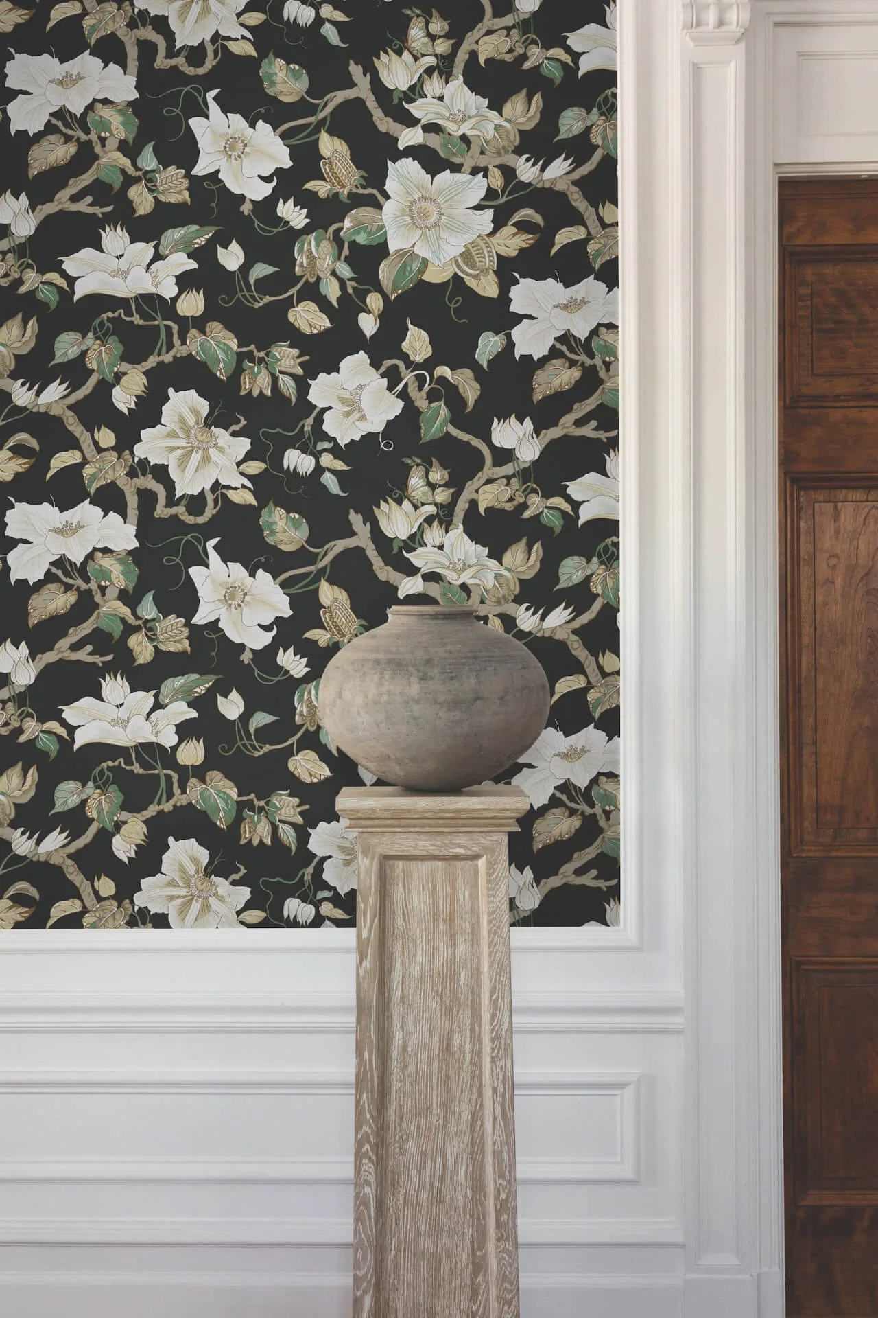 Ronald Redding Marguerite Vine wallpaper, color Black, SKU GT4514
