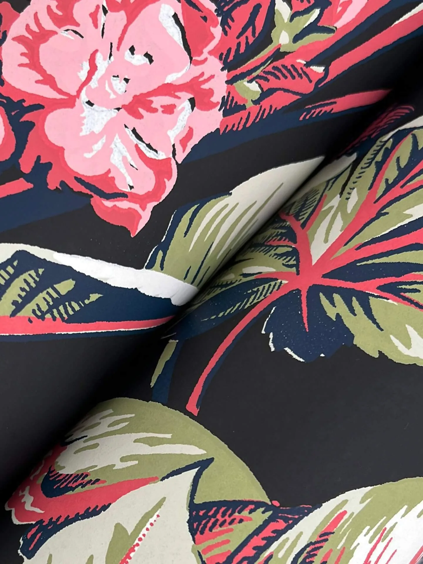Ronald Redding Mystic Isle - Black Wallpaper | Buy Online Ronald Redding Mystic Isle wallpaper, color Black, SKU GT4504