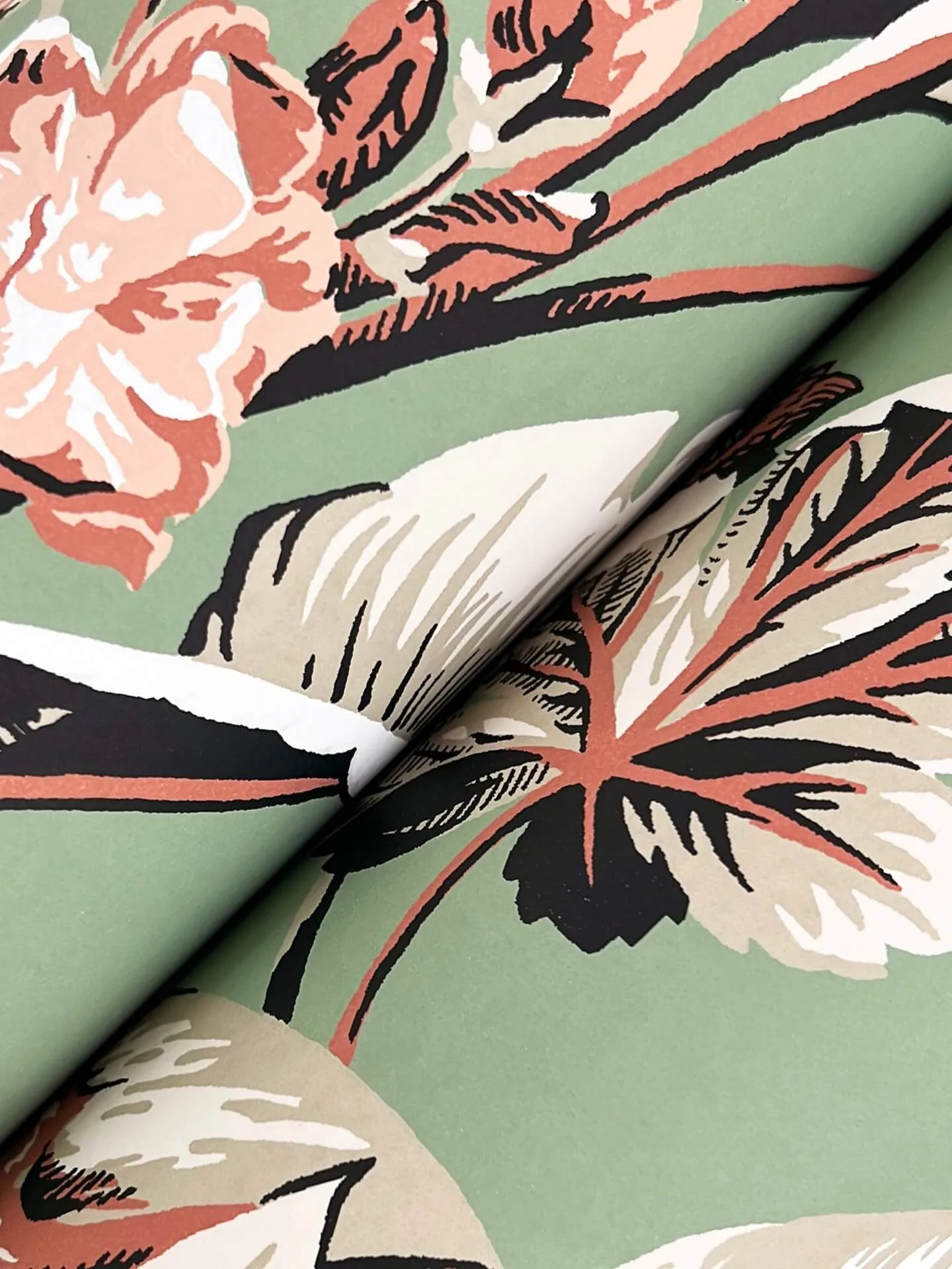 Ronald Redding Mystic Isle - Green Wallpaper | Buy Online Ronald Redding Mystic Isle wallpaper, color Green, SKU GT4505