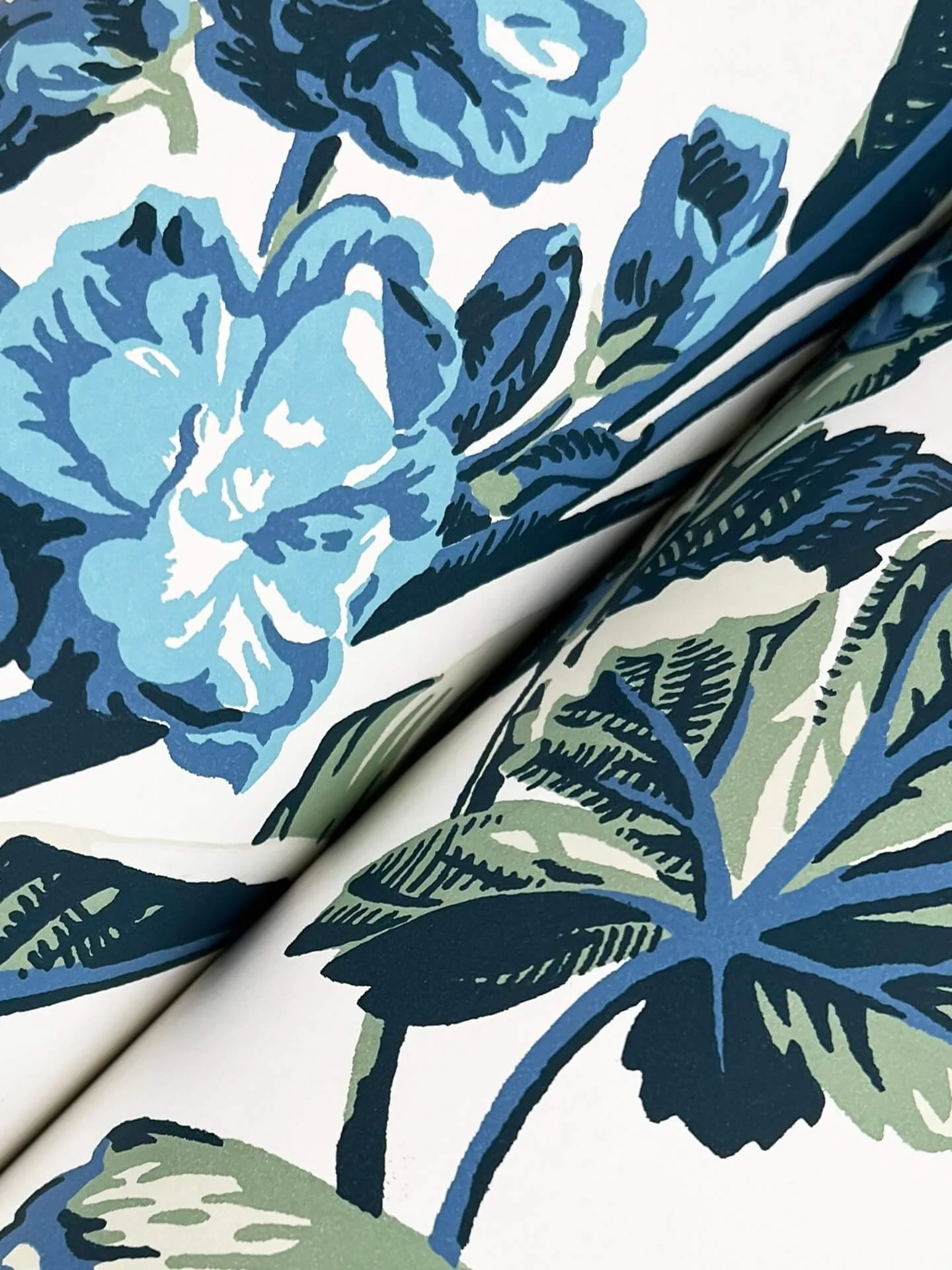 Ronald Redding Mystic Isle - Multicolor Wallpaper | Buy Online Ronald Redding Mystic Isle wallpaper, color Multicolor, SKU GT4502