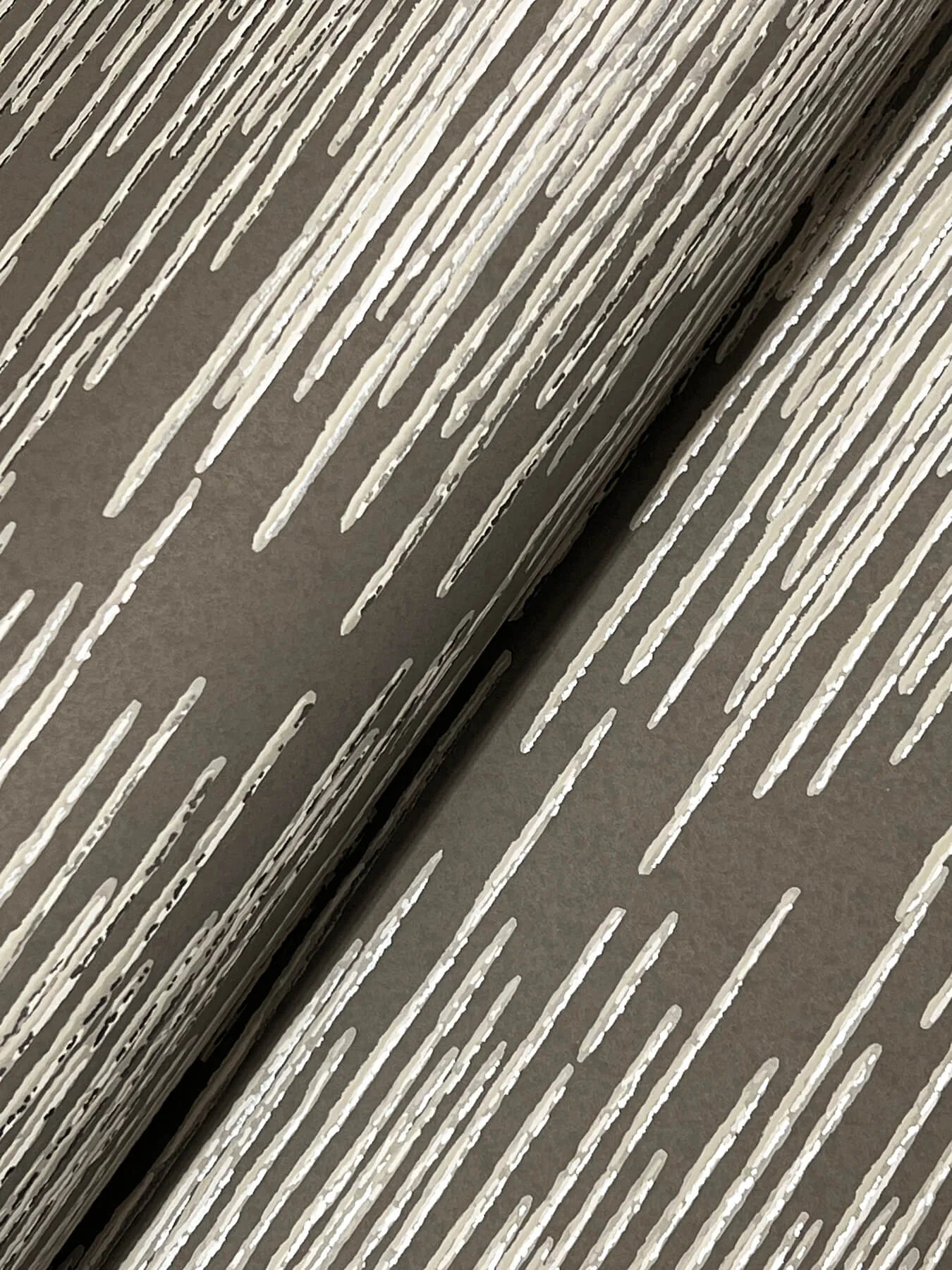 Ronald Redding Operetta - Stone Wallpaper | Buy Online Ronald Redding Operetta wallpaper, color Stone, SKU VR1505
