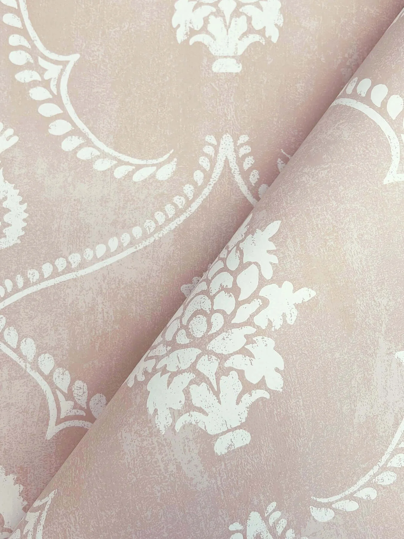 Ronald Redding Royal Damask - Blush Wallpaper | Buy Online Ronald Redding Royal Damask wallpaper, color Blush, SKU MX9646