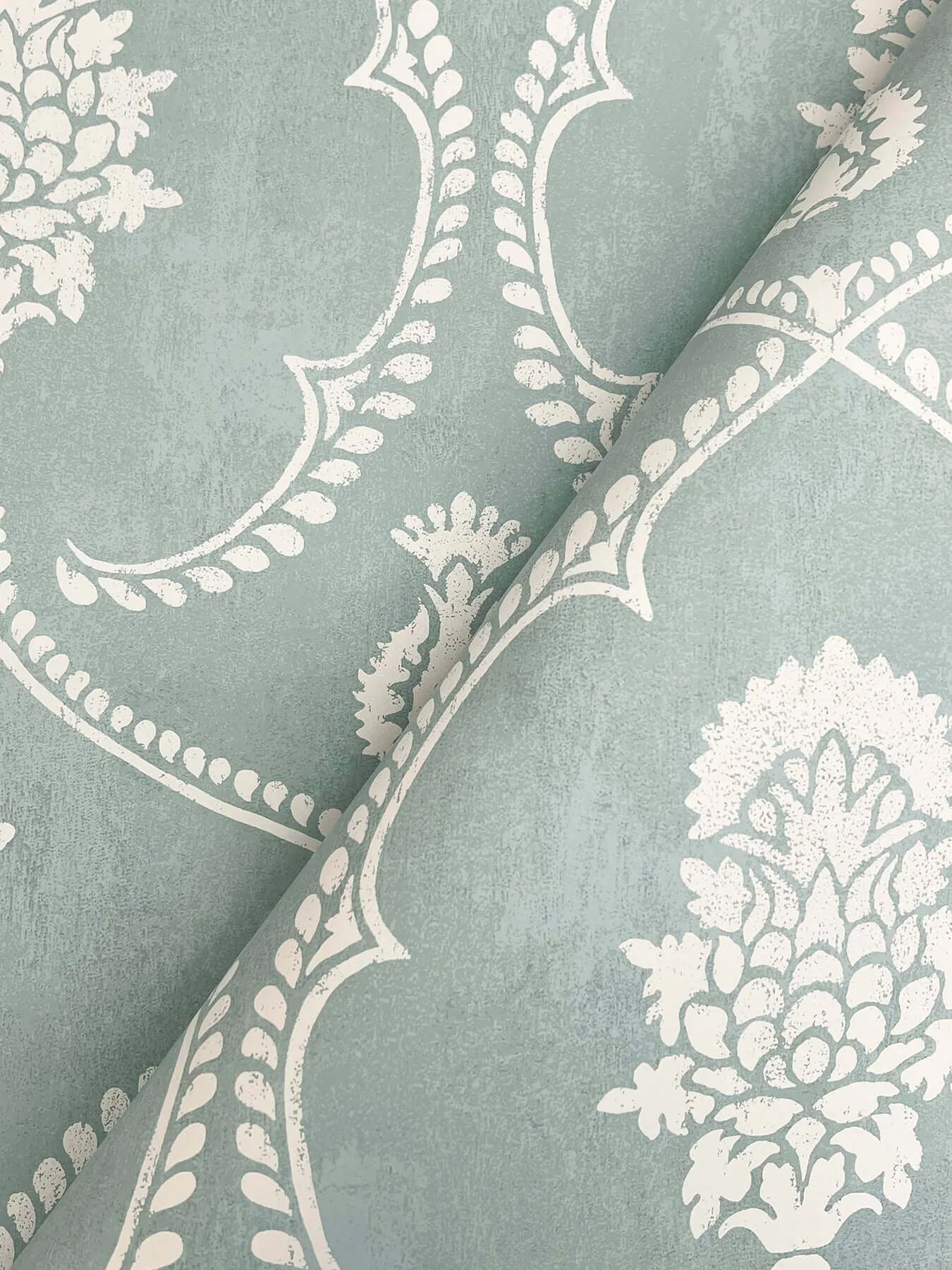 Ronald Redding Royal Damask wallpaper, color Jade, SKU MX9645