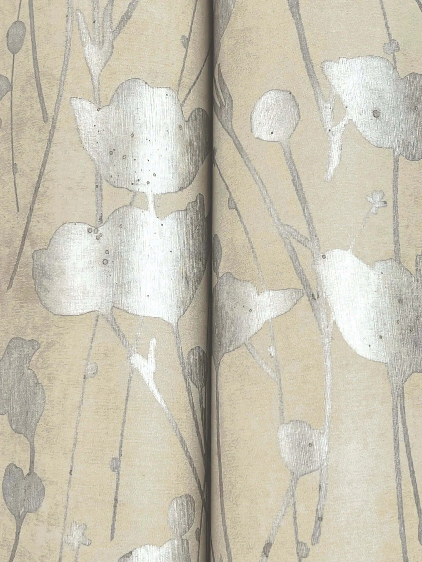 Ronald Redding Shimmering Poppies - Cream & Silver Wallpaper | Buy Online Ronald Redding Shimmering Poppies wallpaper, color Cream & Silver, SKU ZA8067