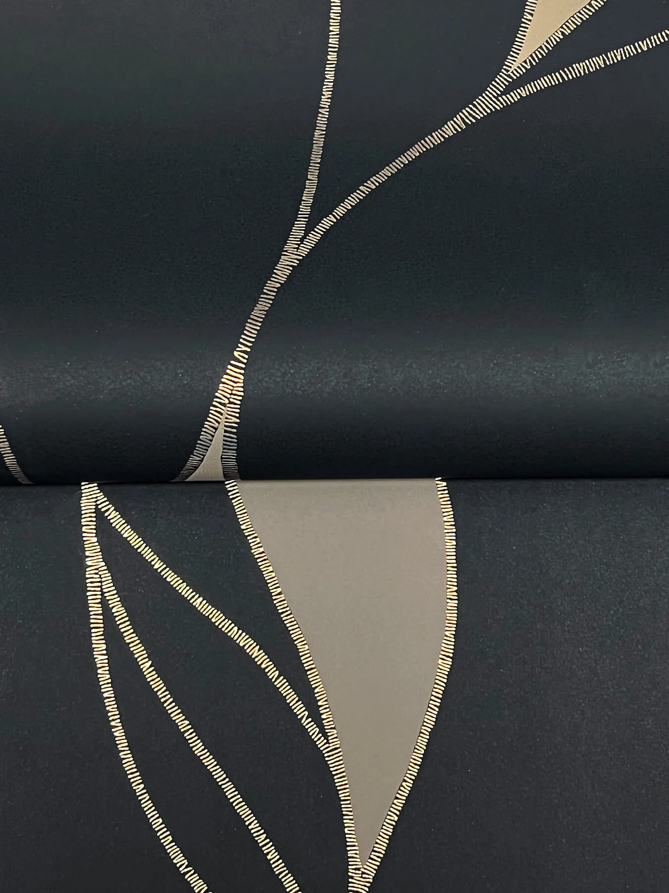 Ronald Redding Society Hill - Black Wallpaper | Buy Online Ronald Redding Society Hill wallpaper, color Black, SKU VR1549