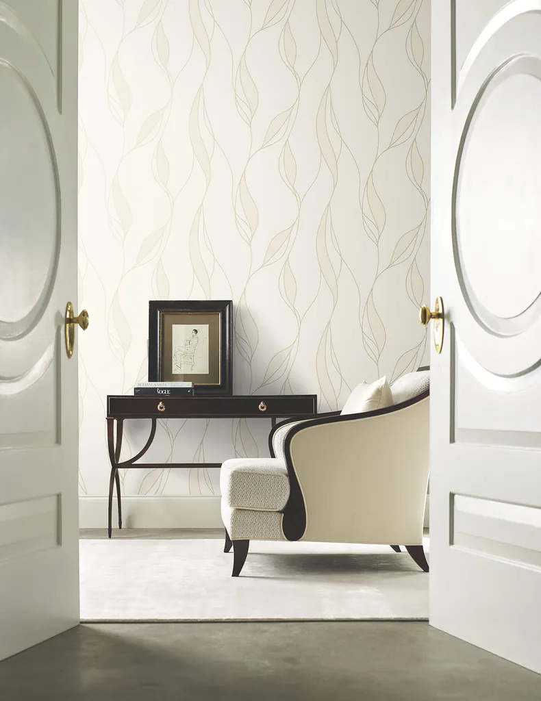 Ronald Redding Society Hill wallpaper, color White, SKU VR1546