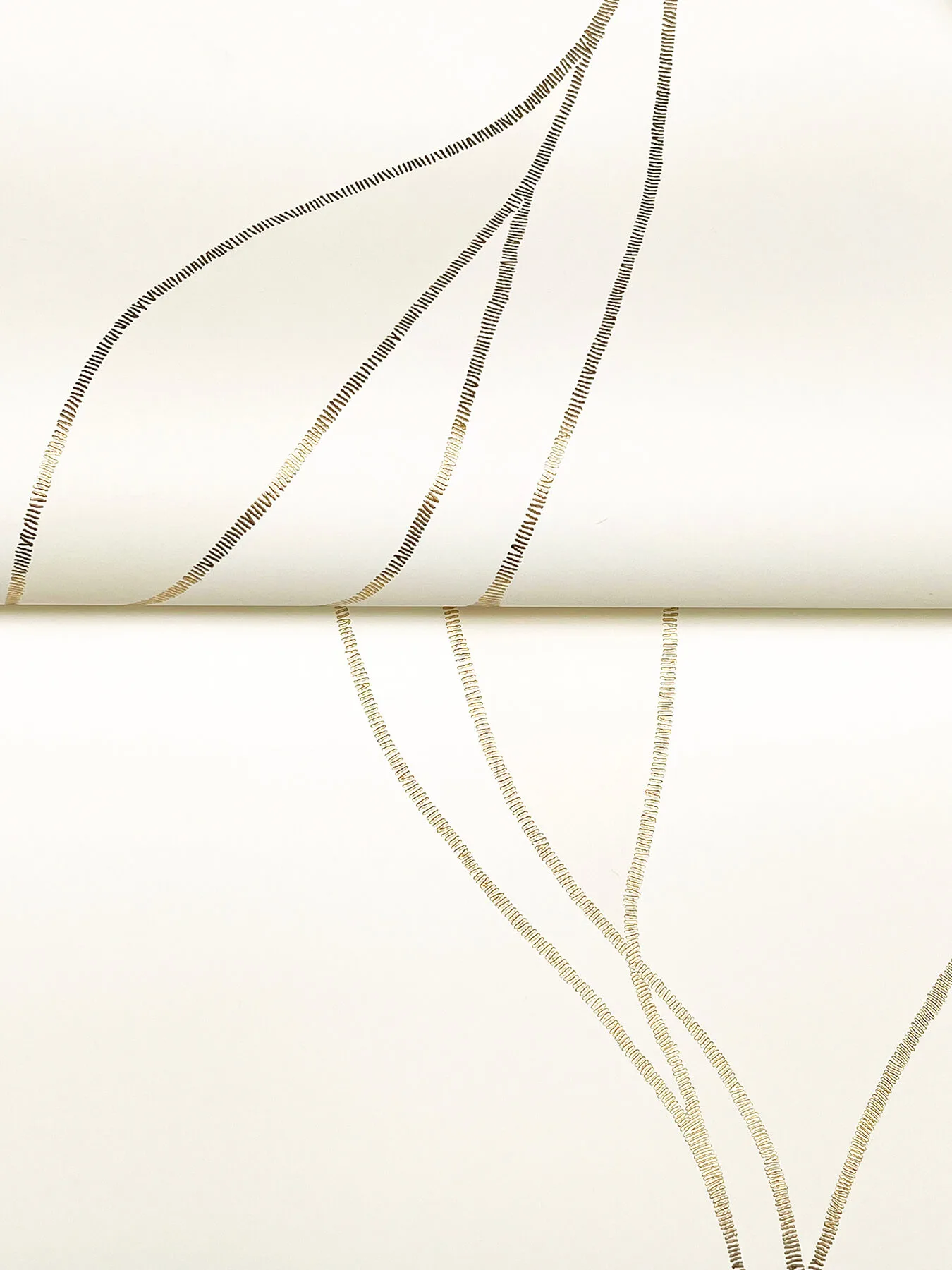 Ronald Redding Society Hill - White Wallpaper | Buy Online Ronald Redding Society Hill wallpaper, color White, SKU VR1546