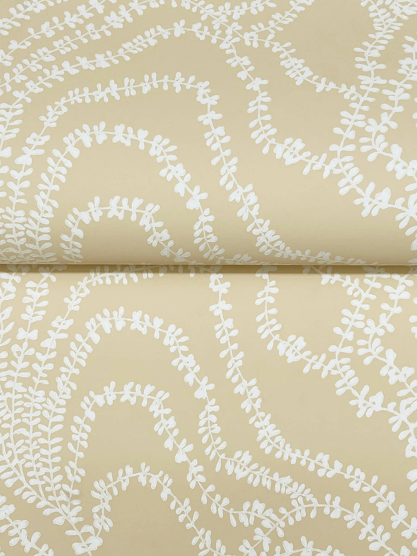Ronald Redding String of Pearls wallpaper, color Butter, SKU VR1515