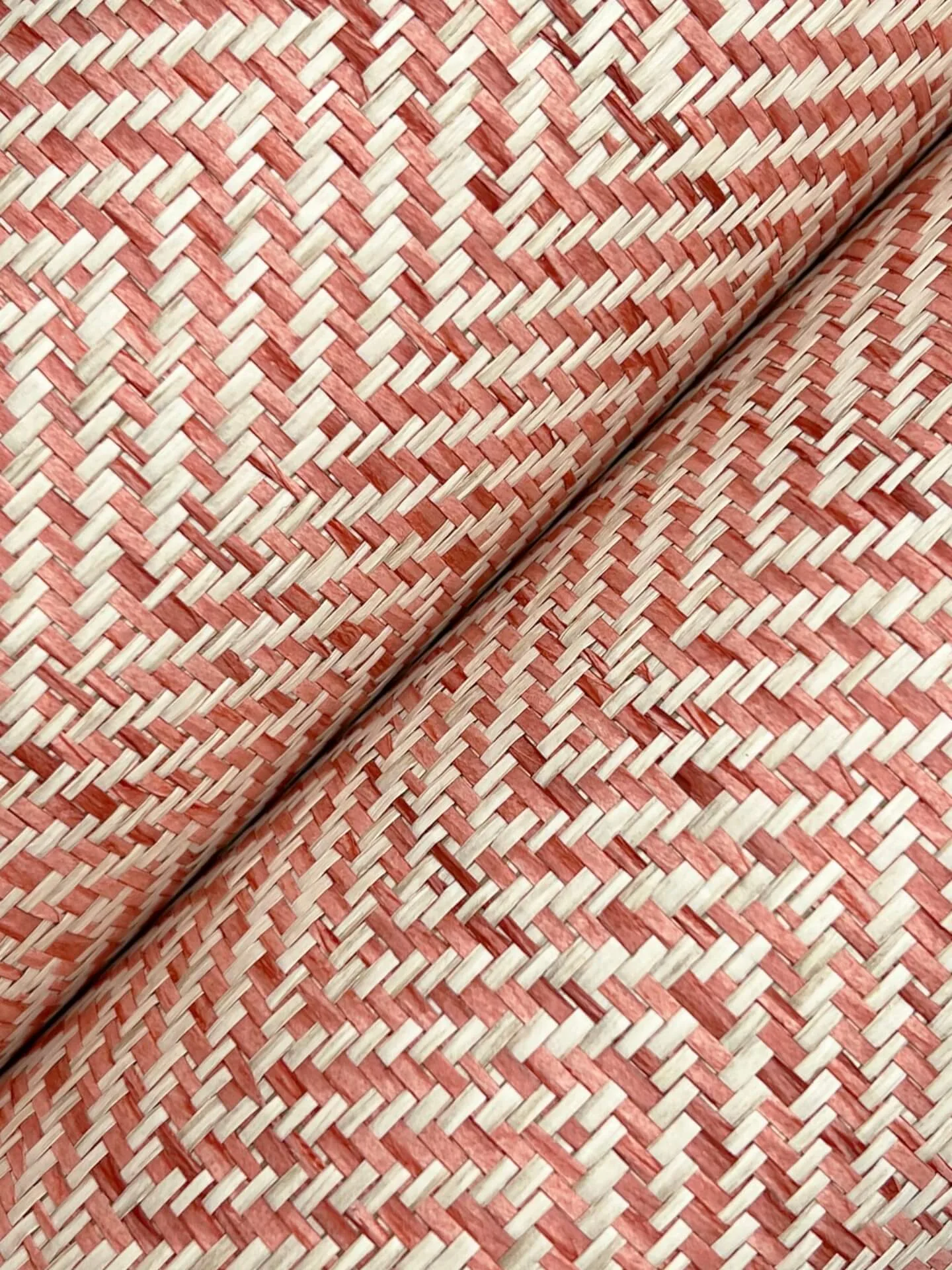Ronald Redding Tailored Weave wallpaper, color Red, SKU GV0192