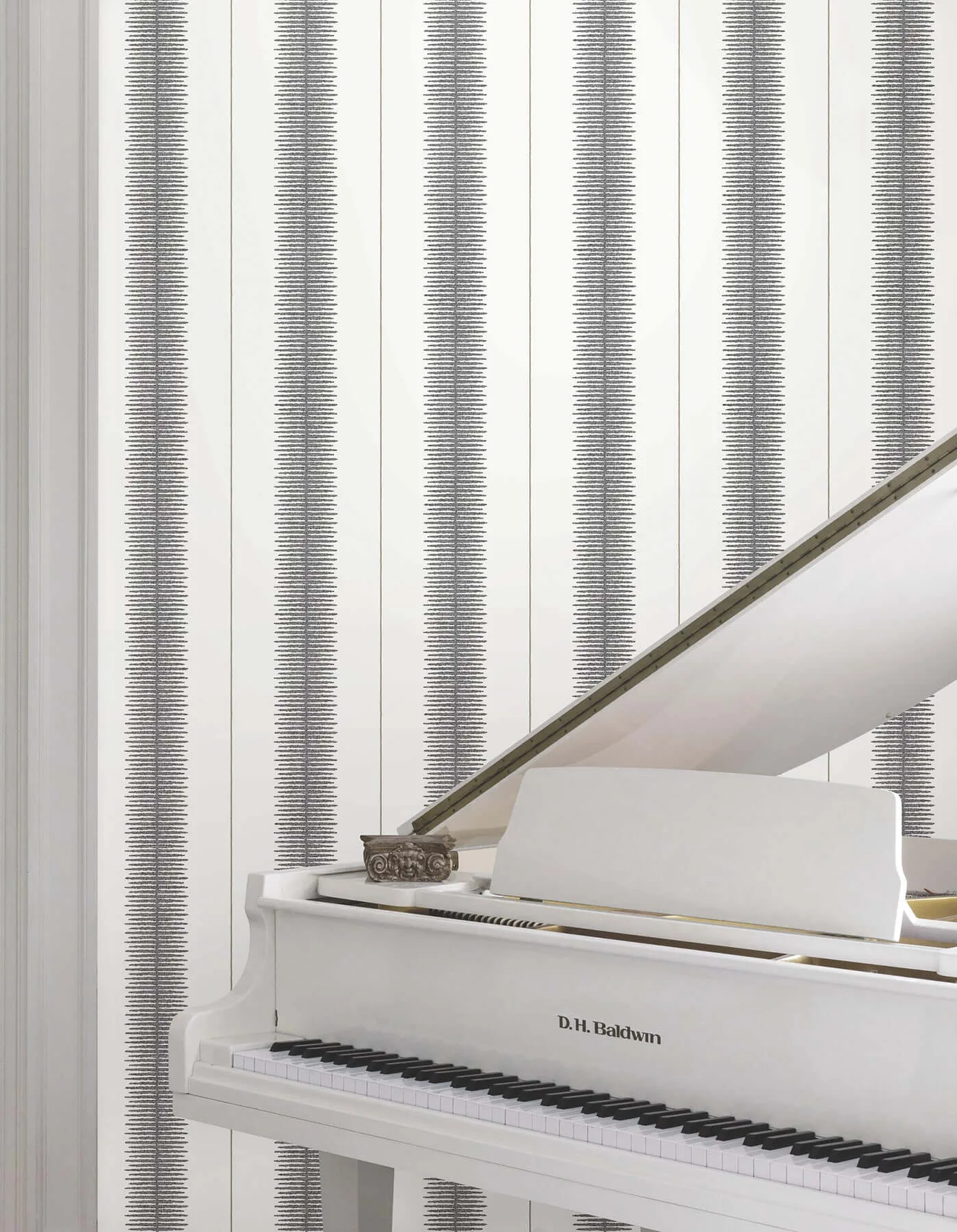 Ronald Redding Tandem Stripe wallpaper, color Black, SKU MX9615