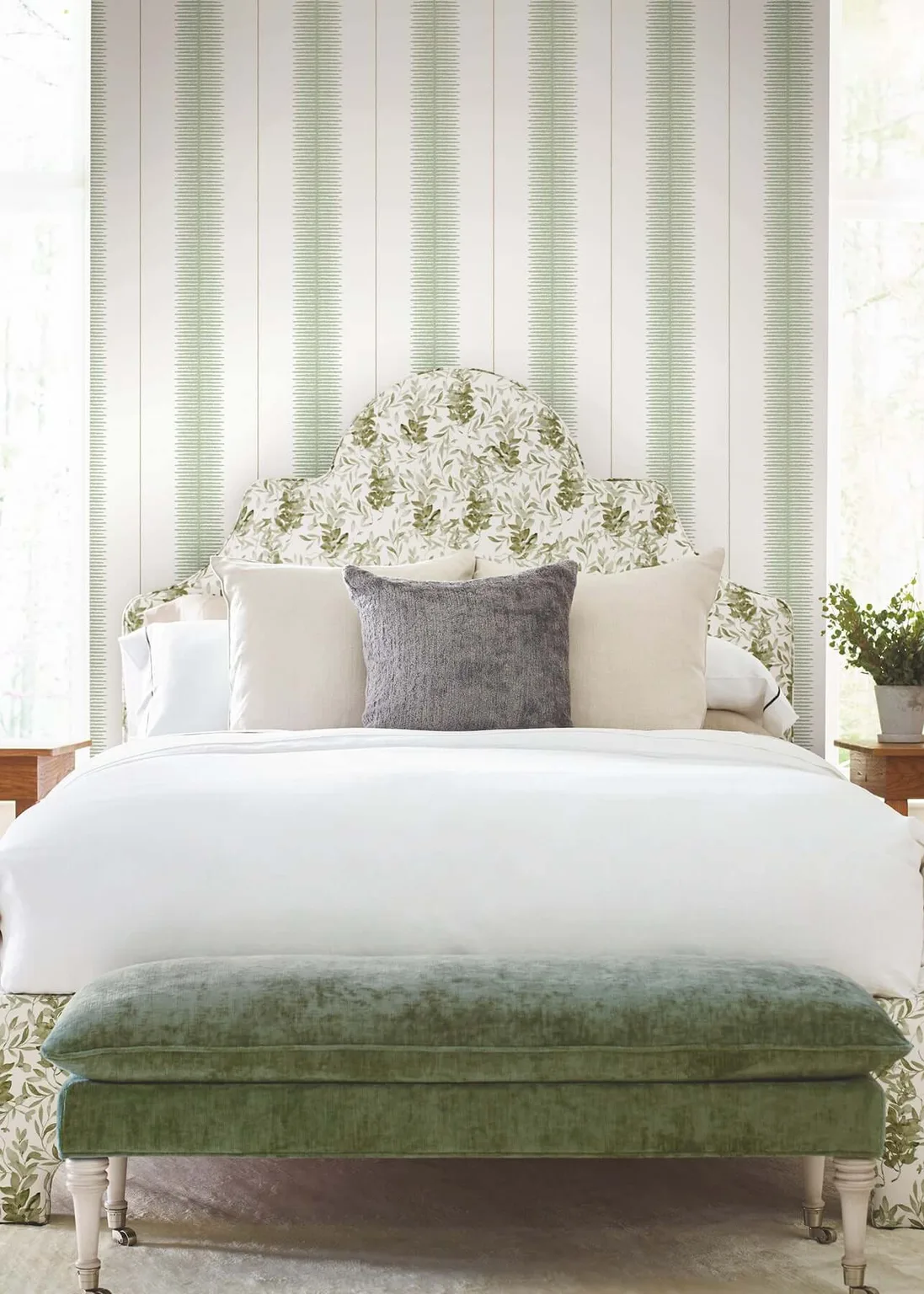 Ronald Redding Tandem Stripe wallpaper, color Green, SKU MX9614