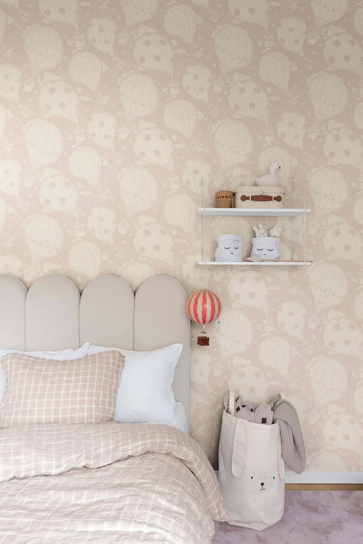 York Wallcoverings Ballongerna wallpaper, color Pink, SKU MB29003