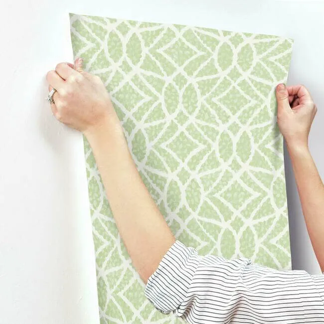 York Wallcoverings Boxwood Garden wallpaper, color Light Green, SKU GR5971