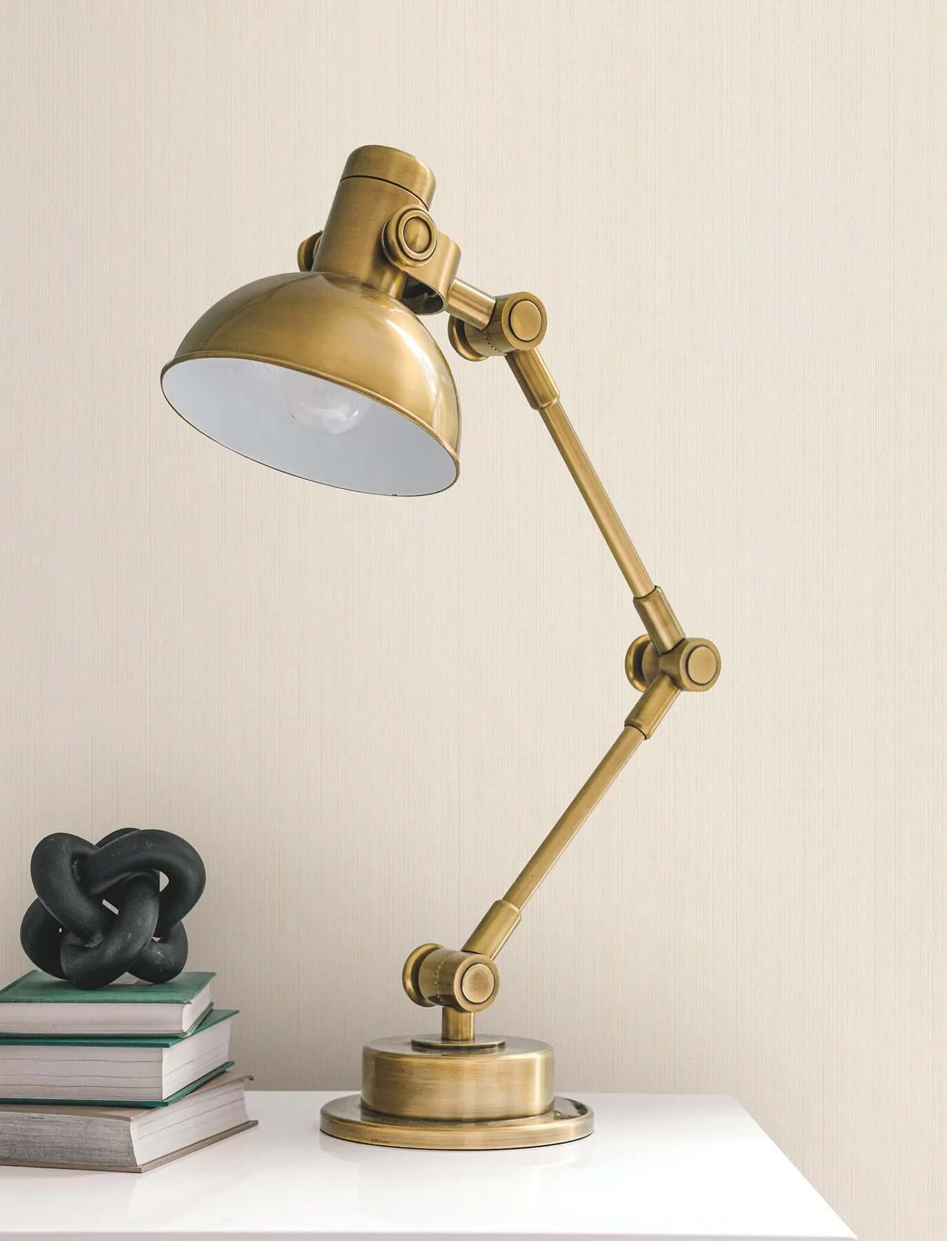 York Wallcoverings Camden wallpaper, color Porcelain, SKU UD2534N
