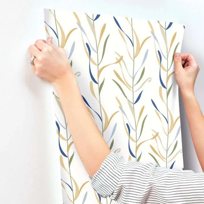 York Wallcoverings Chloe Vine wallpaper, color Ochre, SKU GO8325
