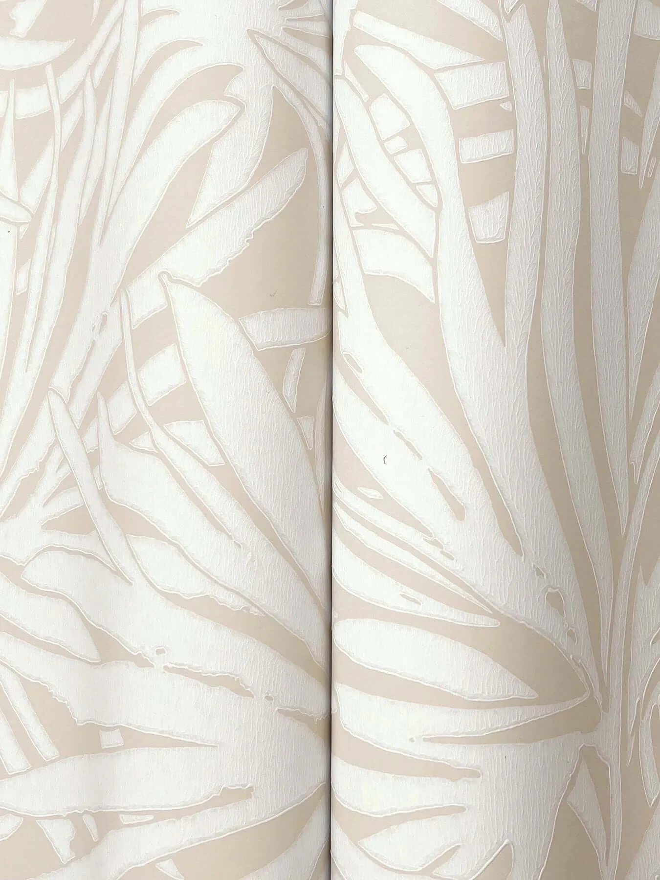 York Wallcoverings Floral Canopy wallpaper, color Linen, SKU GN2571