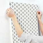 York Wallcoverings French Scallop wallpaper, color Grey, SKU CV4457