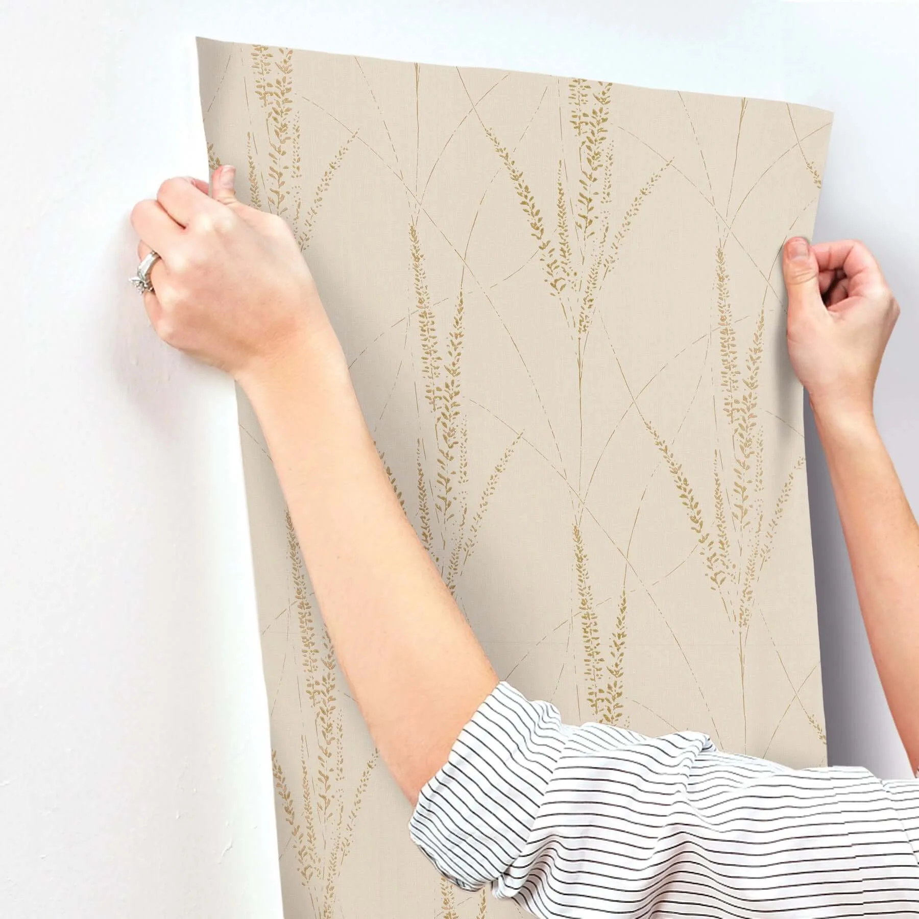 York Wallcoverings Graceful Willow - Pale Straw Wallpaper | Buy Online York Wallcoverings Graceful Willow wallpaper, color Pale Straw, SKU GN2642