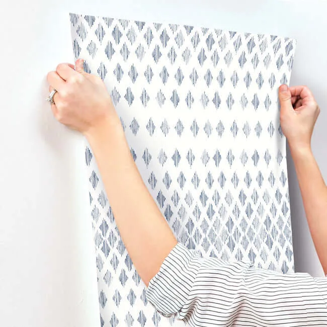 York Wallcoverings Diamond Ombre - Navy & White Wallpaper | Buy Online York Wallcoverings Diamond Ombre wallpaper, color Navy & White, SKU FH4042