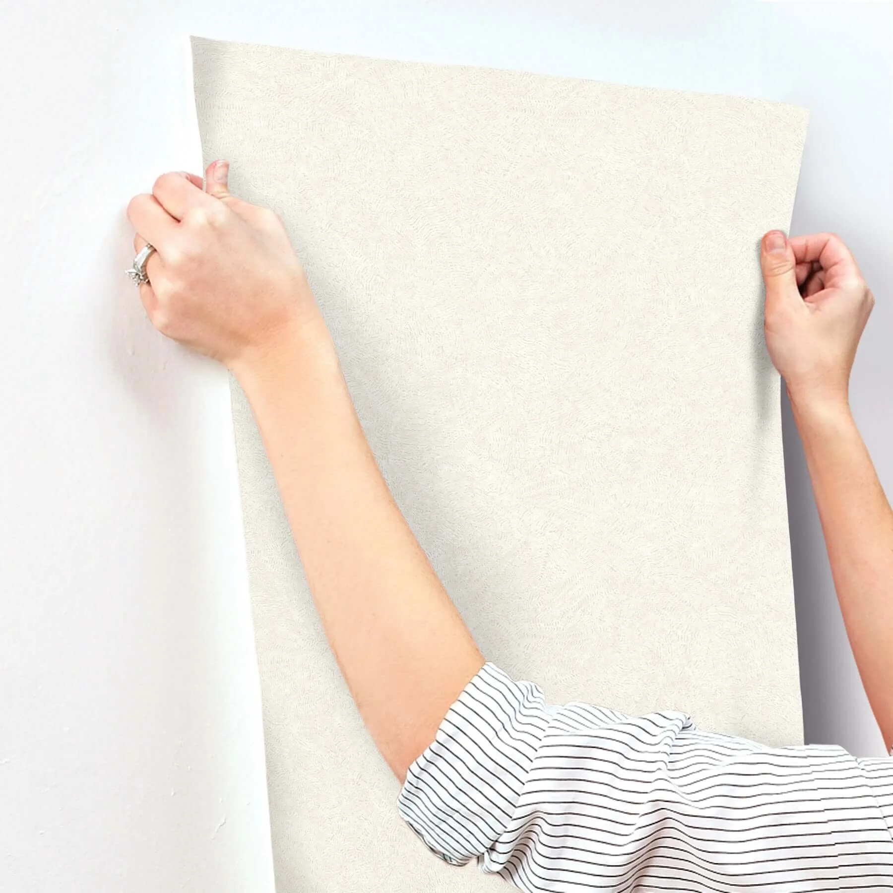 York Wallcoverings Impression - White Wallpaper | Buy Online York Wallcoverings Impression wallpaper, color White, SKU GN2613