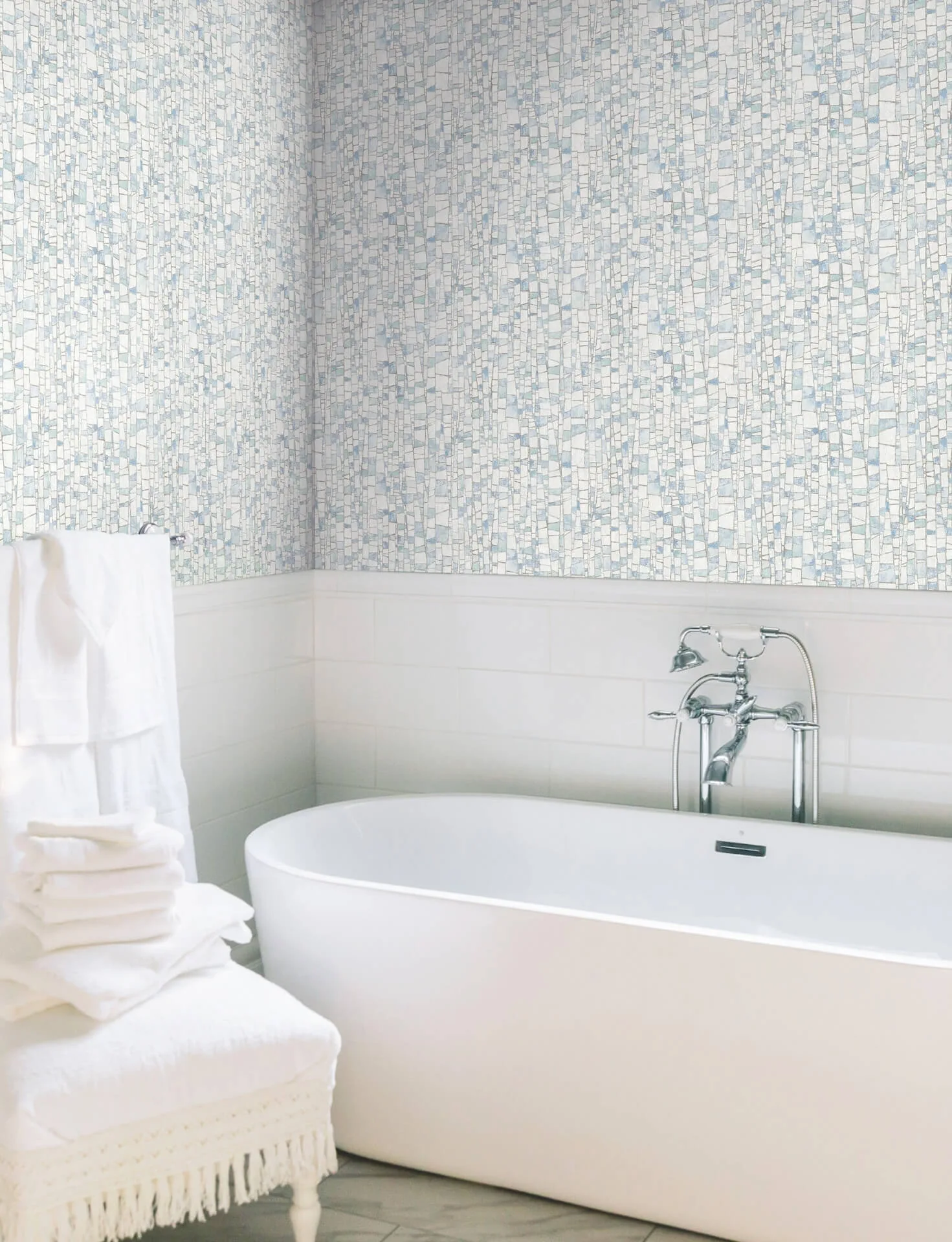 York Wallcoverings Kaleidoscopic wallpaper, color Blue, SKU FM1081