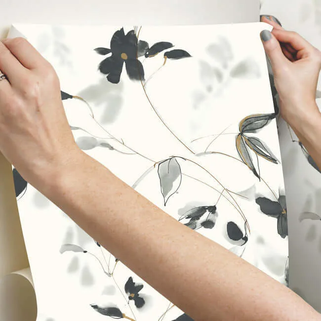 York Wallcoverings Linden Flower wallpaper, color Black, SKU PSW1103RL