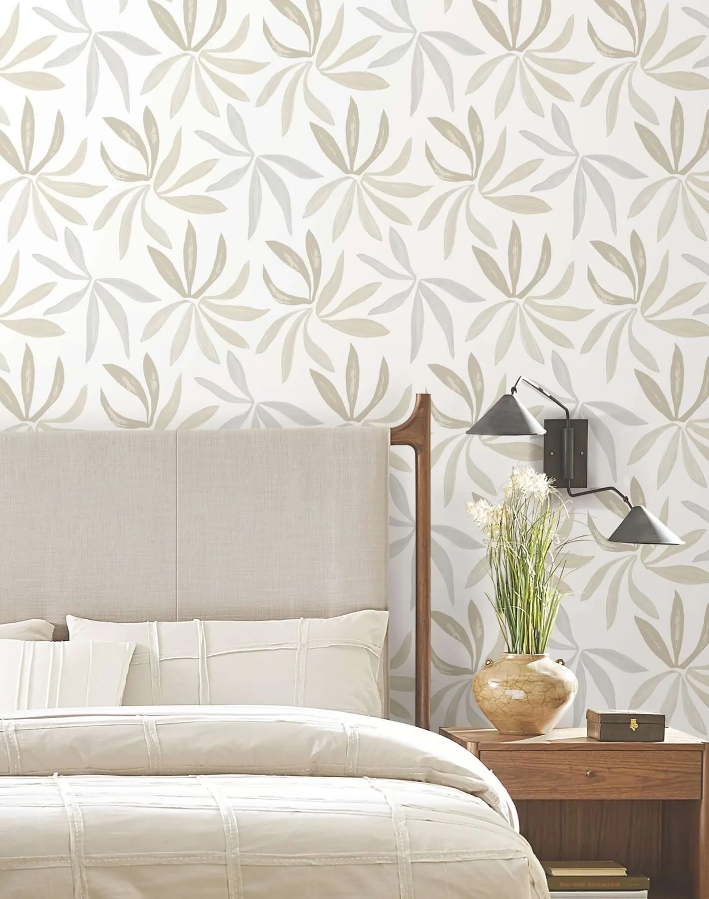 York Wallcoverings Little Garden wallpaper, color Neutral & Pearl, SKU ZM2815