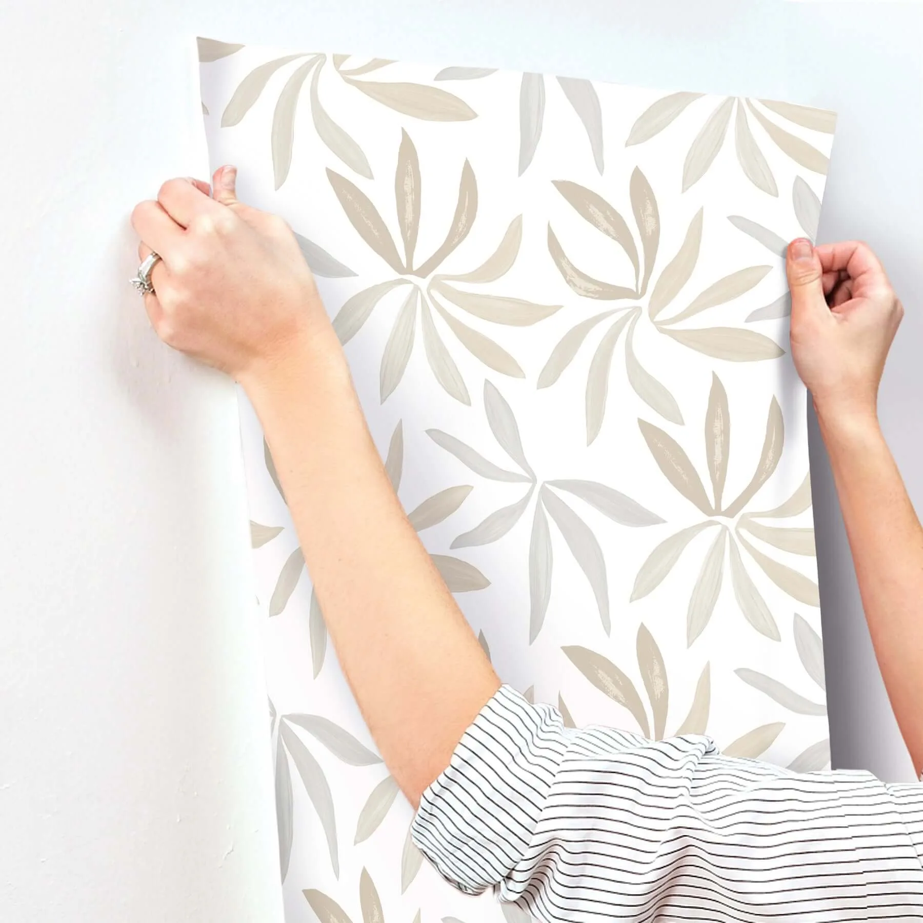 York Wallcoverings Little Garden wallpaper, color Neutral & Pearl, SKU ZM2815