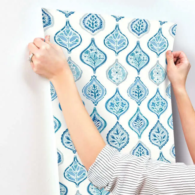 York Wallcoverings Marketplace Motif wallpaper, color White & Blue, SKU MN1850